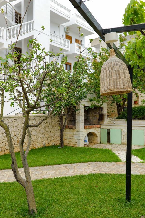 Beni Apartments Ksamil Exterior foto