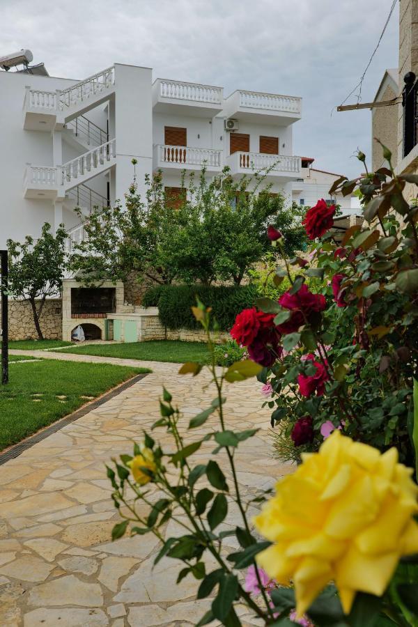 Beni Apartments Ksamil Exterior foto